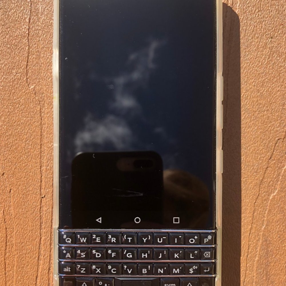 BlackBerry KEYone - Picture 5 of 6